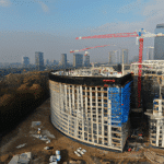 Najnowocześniejsze zabudowy ze szkła hartowanego w Warszawie