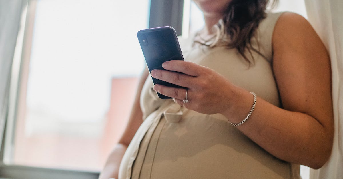 Wygładzając mit: Czy dyskomfort brzucha podczas okresu może świadczyć o ciąży?